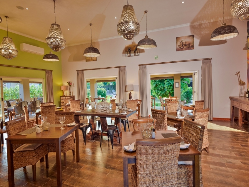 Restaurant-11