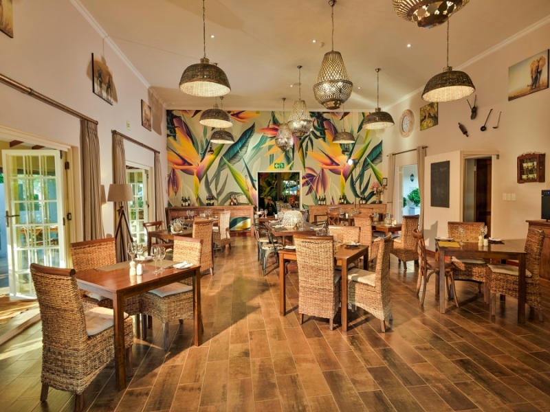Restaurant-9